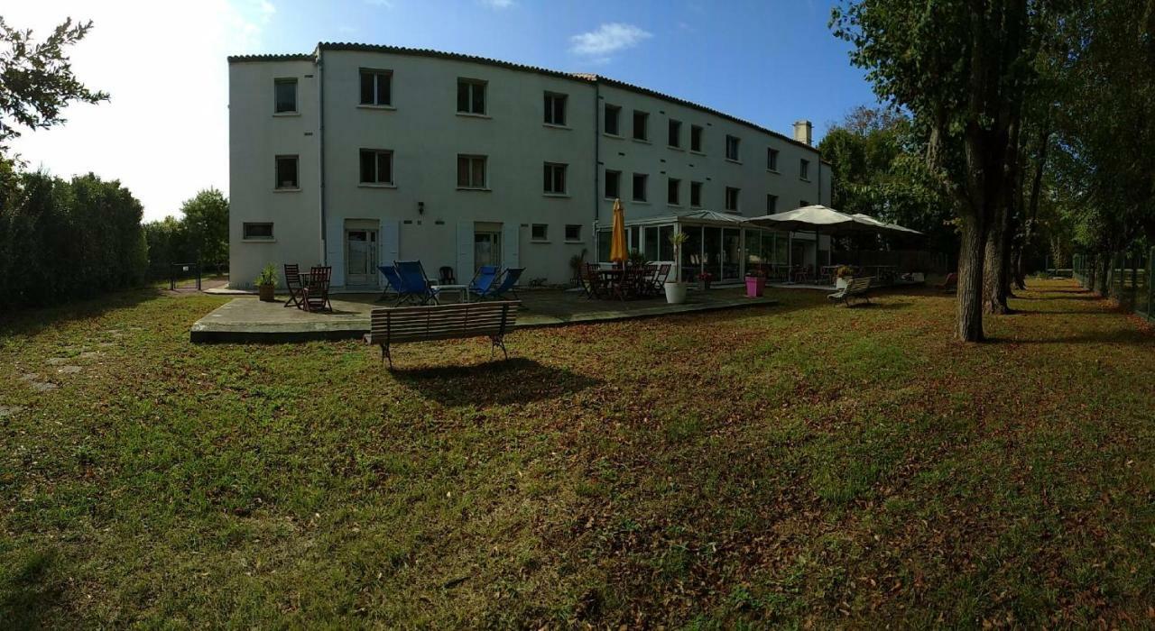 Hotel L'Echappee D'Oleron Saint-Georges-d'Oleron Exterior foto